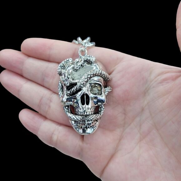 Brand New Skull Head Silver Necklace #1 - Picture 5 of 8